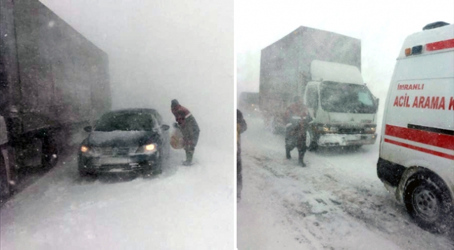 Sivas-Erzincan kara yolu ulaşıma kapandı